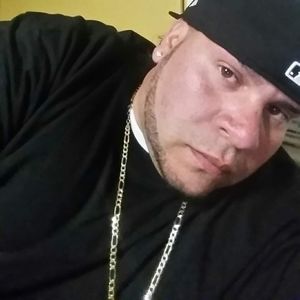 Meet your Posher, Javier